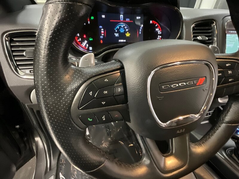 2020 Dodge Durango R/T BLACK TOP AWD / 5.7L HEMI / 1-OWNER / 21K MILE  / 3RD ROW SEAT / Leather , Heated & Cooled Seats / Sunroof / SHARP & CLEAN / 21,000 MILES - Photo 22 - Gladstone, OR 97027