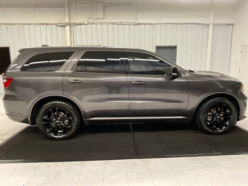 2020 Dodge Durango R/T BLACK TOP AWD / 5.7L HEMI / 1-OWNER / 21K MILE  / 3RD ROW SEAT / Leather , Heated & Cooled Seats / Sunroof / SHARP & CLEAN / 21,000 MILES - Photo 4 - Gladstone, OR 97027