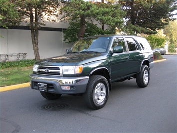 1999 Toyota 4Runner SR5/4WD/6Cyl/ 1-Owner/104k miles SUV