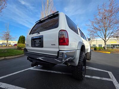 1998 Toyota 4Runner LIMITED 4X4 REAR DIFF LOCK / NEW TIRES / 4 " LIFT / V6 3.4 L / SUNROOF / NO RUST / EXCELLENT SHAPE - Photo 10 - Portland, OR 97217