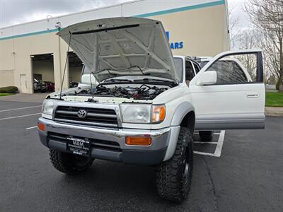 1998 Toyota 4Runner LIMITED 4X4 REAR DIFF LOCK / NEW TIRES / 4 " LIFT / V6 3.4 L / SUNROOF / NO RUST / EXCELLENT SHAPE - Photo 25 - Portland, OR 97217