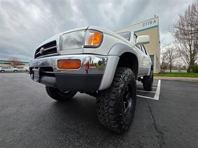 1998 Toyota 4Runner LIMITED 4X4 REAR DIFF LOCK / NEW TIRES / 4 " LIFT / V6 3.4 L / SUNROOF / NO RUST / EXCELLENT SHAPE - Photo 7 - Portland, OR 97217