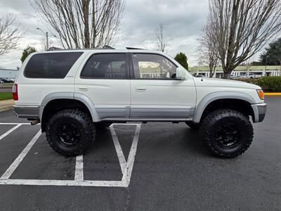 1998 Toyota 4Runner LIMITED 4X4 REAR DIFF LOCK / NEW TIRES / 4 " LIFT / V6 3.4 L / SUNROOF / NO RUST / EXCELLENT SHAPE - Photo 4 - Portland, OR 97217