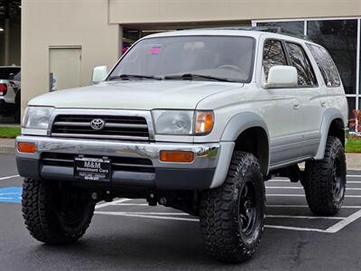 1998 Toyota 4Runner LIMITED 4X4 REAR DIFF LOCK / NEW TIRES / 4 " LIFT / V6 3.4 L / SUNROOF / NO RUST / EXCELLENT SHAPE - Photo 1 - Portland, OR 97217