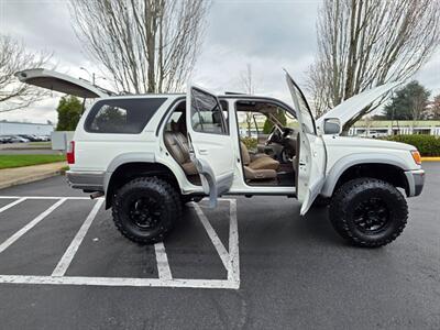 1998 Toyota 4Runner LIMITED 4X4 REAR DIFF LOCK / NEW TIRES / 4 " LIFT / V6 3.4 L / SUNROOF / NO RUST / EXCELLENT SHAPE - Photo 20 - Portland, OR 97217