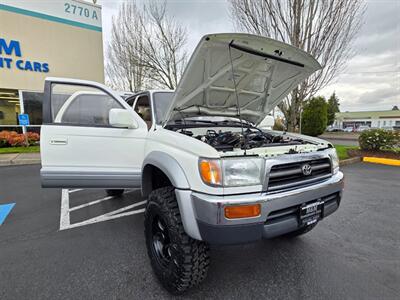 1998 Toyota 4Runner LIMITED 4X4 REAR DIFF LOCK / NEW TIRES / 4 " LIFT / V6 3.4 L / SUNROOF / NO RUST / EXCELLENT SHAPE - Photo 26 - Portland, OR 97217