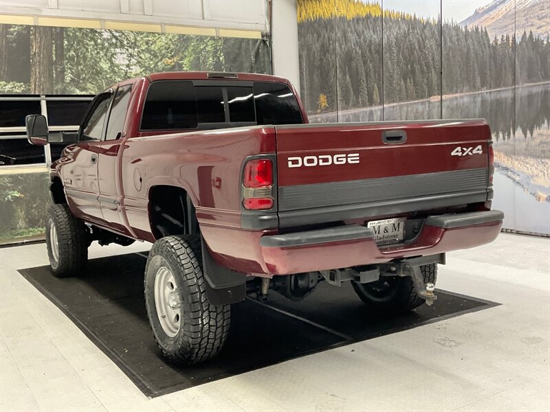 2000 Dodge Ram 2500 SLT 4X4 / 5.9L DIESEL / LIFTED w. NEW 35 " TIRES  / LOCAL OREGON TRUCK / RUST FREE  / SHARP & CLEAN !! - Photo 7 - Gladstone, OR 97027