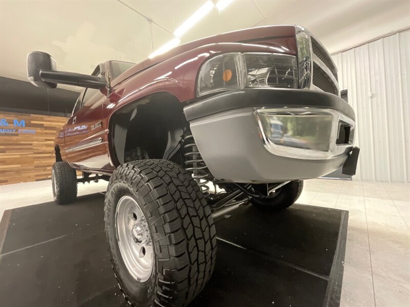 2000 Dodge Ram 2500 SLT 4X4 / 5.9L DIESEL / LIFTED w. NEW 35 " TIRES  / LOCAL OREGON TRUCK / RUST FREE  / SHARP & CLEAN !! - Photo 10 - Gladstone, OR 97027