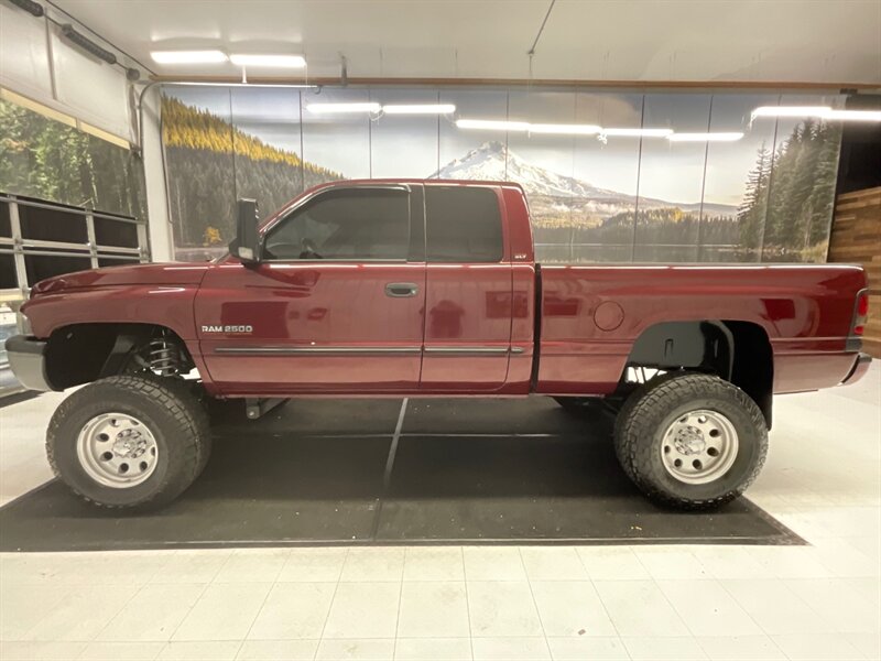 2000 Dodge Ram 2500 SLT 4X4 / 5.9L DIESEL / LIFTED w. NEW 35 " TIRES  / LOCAL OREGON TRUCK / RUST FREE  / SHARP & CLEAN !! - Photo 3 - Gladstone, OR 97027