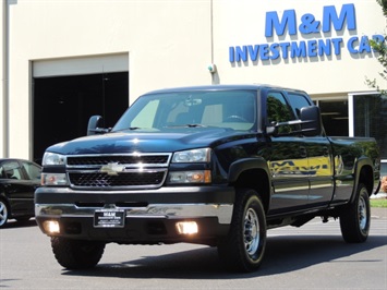 2006 Chevrolet Silverado 2500 LT / 4X4 / 6.6L DURMAX DIESEL / Long Bed/ 1-OWNER Truck