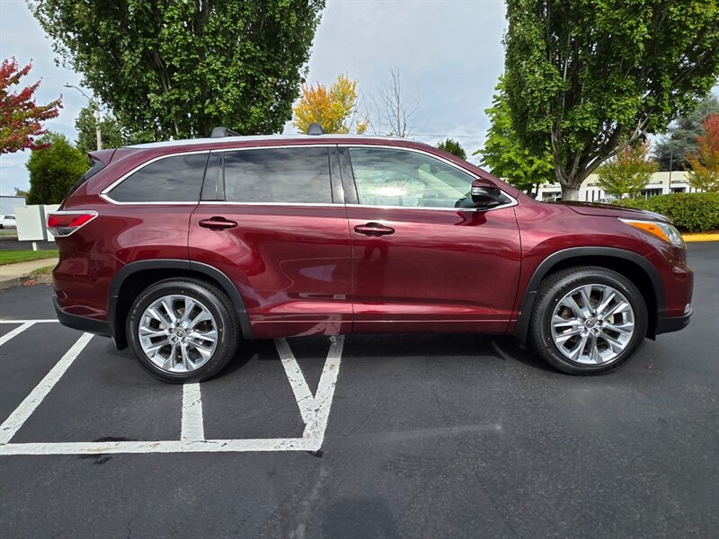 2014 Toyota Highlander Limited AWD FULLY LOADED NEW TIRES PRISTINE !  / HEATED & COOLED LEATHER / 3RD SEAT / NAVi / CAM / SUNROOF / MUST SEE - Photo 4 - Portland, OR 97217