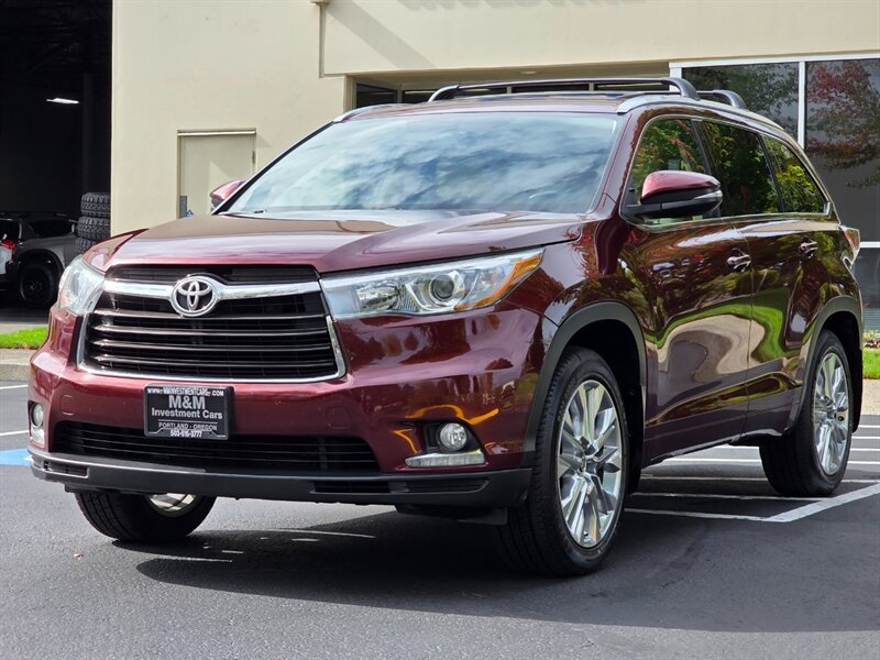 2014 Toyota Highlander Limited AWD FULLY LOADED NEW TIRES PRISTINE !  / HEATED & COOLED LEATHER / 3RD SEAT / NAVi / CAM / SUNROOF / MUST SEE - Photo 1 - Portland, OR 97217