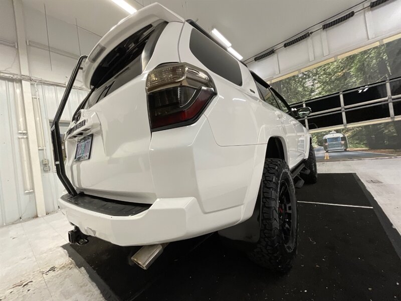 2014 Toyota 4Runner SR5 Premium 4X4 / 3RD ROW SEAT / LIFTED  / Leather w. Heated Seats / Navigation & Backup Camera / Sunroof / LIFTED w. NEW BF GOODRICH TIRES & NEW TRD WHEELS / LUGGAGE RACK & LADDER - Photo 26 - Gladstone, OR 97027