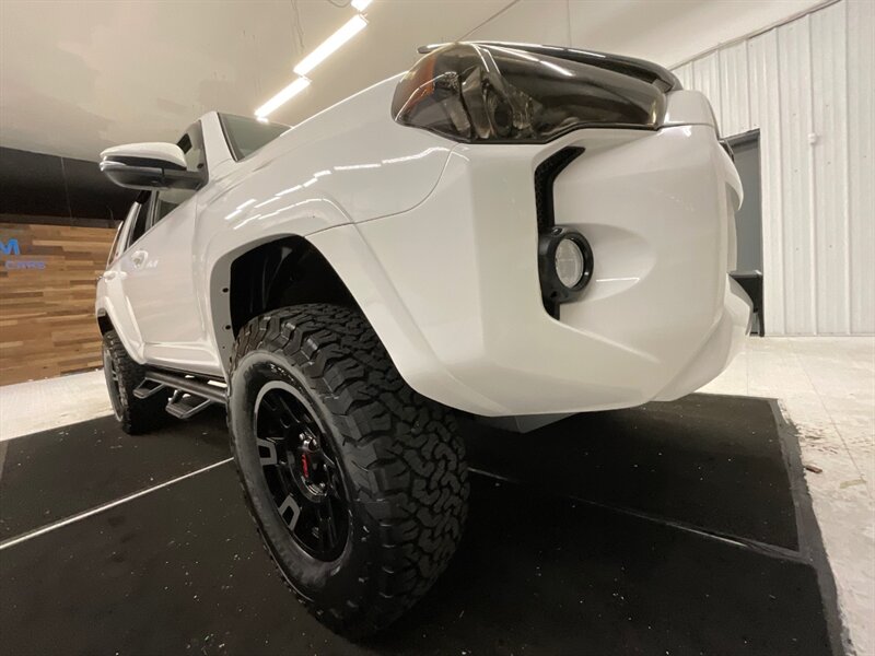 2014 Toyota 4Runner SR5 Premium 4X4 / 3RD ROW SEAT / LIFTED  / Leather w. Heated Seats / Navigation & Backup Camera / Sunroof / LIFTED w. NEW BF GOODRICH TIRES & NEW TRD WHEELS / LUGGAGE RACK & LADDER - Photo 9 - Gladstone, OR 97027