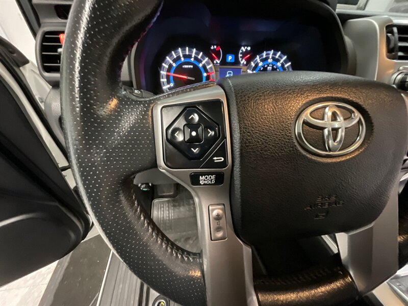 2014 Toyota 4Runner SR5 Premium 4X4 / 3RD ROW SEAT / LIFTED  / Leather w. Heated Seats / Navigation & Backup Camera / Sunroof / LIFTED w. NEW BF GOODRICH TIRES & NEW TRD WHEELS / LUGGAGE RACK & LADDER - Photo 55 - Gladstone, OR 97027