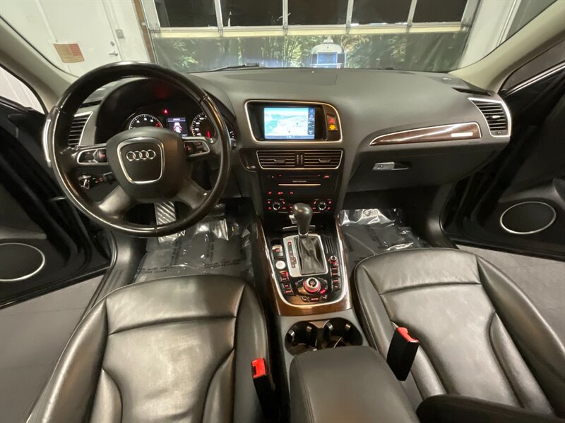 2012 Audi Q5 2.0T quattro Premium Plus AWD / Navi & Camera   - Photo 17 - Gladstone, OR 97027