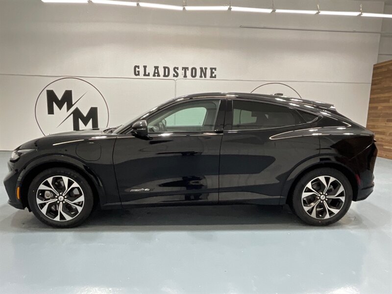 2022 Ford Mustang Mach-E Premium Mach E4 X / AWD / Pano Sunroof/NEW TIRES  / FULLY LOADED /91KWH USABLE EXT BATTERY - Photo 3 - Gladstone, OR 97027
