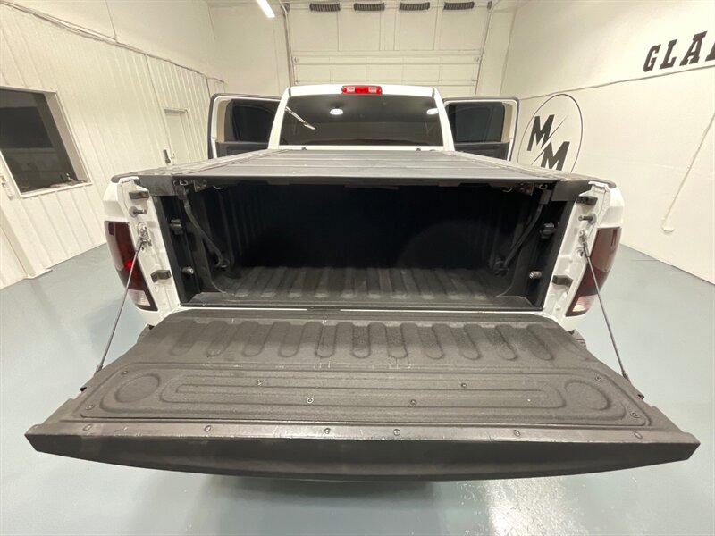 2013 RAM 2500 Tradesman Crew Cab 4X4/6.7L DIESEL /6-SPEED/LIFTED / Backup Camera / RAM BOX / ZERO RUST / LIFTED w. BRAND NEW 35 " TIRES & 20 " MOTO WHEELS / 79K MILES - Photo 10 - Gladstone, OR 97027