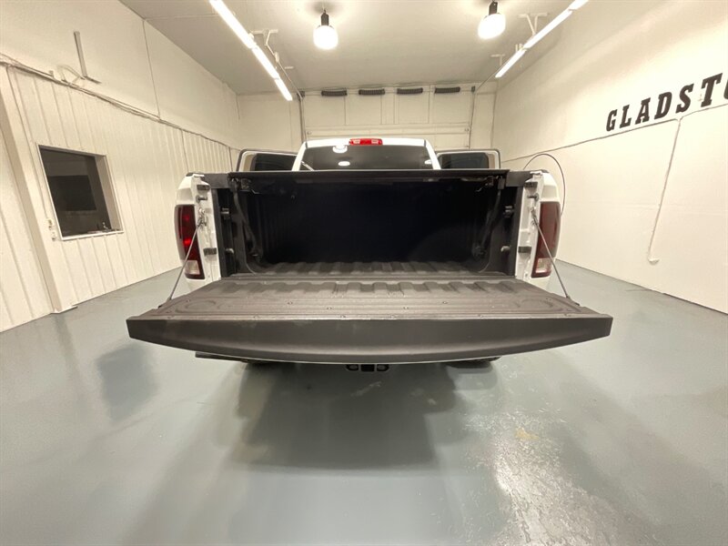 2013 RAM 2500 Tradesman Crew Cab 4X4/6.7L DIESEL /6-SPEED/LIFTED / Backup Camera / RAM BOX / ZERO RUST / LIFTED w. BRAND NEW 35 " TIRES & 20 " MOTO WHEELS / 79K MILES - Photo 45 - Gladstone, OR 97027