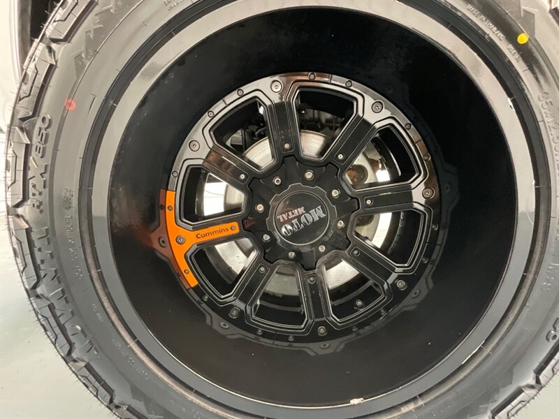 2013 RAM 2500 Tradesman Crew Cab 4X4/6.7L DIESEL /6-SPEED/LIFTED / Backup Camera / RAM BOX / ZERO RUST / LIFTED w. BRAND NEW 35 " TIRES & 20 " MOTO WHEELS / 79K MILES - Photo 53 - Gladstone, OR 97027
