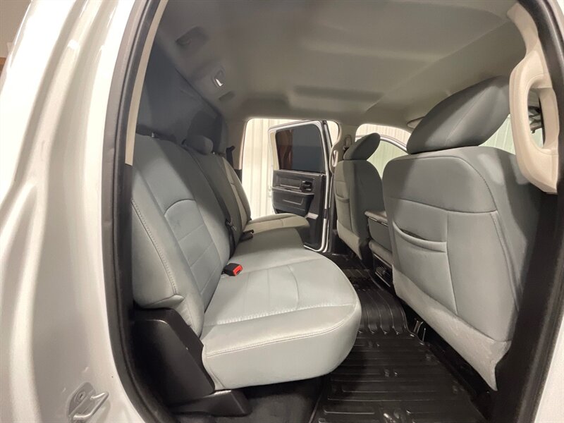 2013 RAM 2500 Tradesman Crew Cab 4X4/6.7L DIESEL /6-SPEED/LIFTED / Backup Camera / RAM BOX / ZERO RUST / LIFTED w. BRAND NEW 35 " TIRES & 20 " MOTO WHEELS / 79K MILES - Photo 14 - Gladstone, OR 97027