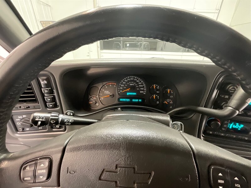 2005 Chevrolet Silverado 2500 LT Crew Cab 4X4 / 6.6L DIESEL /1-OWNER / 46K MILES  / LOCAL TRUCK NO RUST - Photo 48 - Gladstone, OR 97027