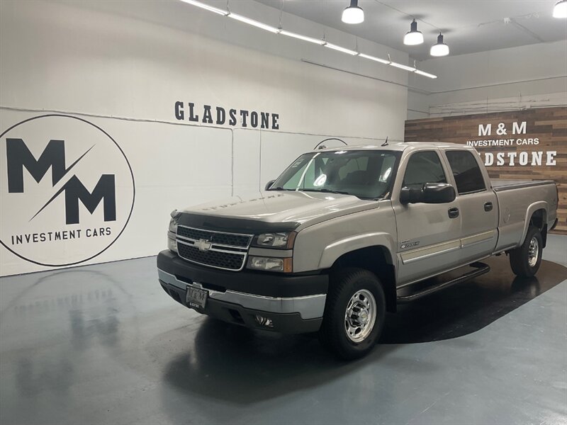 2005 Chevrolet Silverado 2500 LT Crew Cab 4X4 / 6.6L DIESEL /1-OWNER / 46K MILES  / LOCAL TRUCK NO RUST - Photo 5 - Gladstone, OR 97027