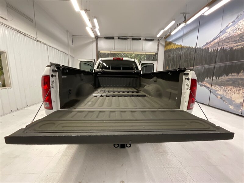 2003 Dodge Ram 2500 SLT 4X4 / 5.9L DIESEL / LIFTED w. 35 " MUD TIRES  / LOCAL TRUCK / RUST FREE / LONG BED / Backup Camera / ONLY 119,000 MILES - Photo 28 - Gladstone, OR 97027