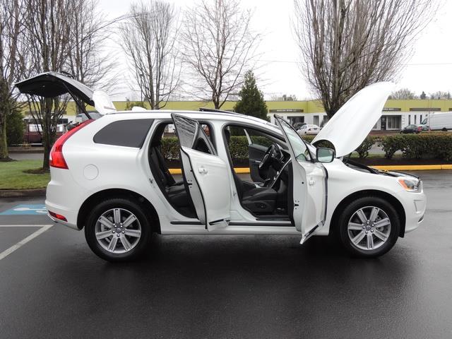 2016 Volvo XC60 T5 Platinum / AWD / Navigation / Panoramic Sunroof   - Photo 30 - Portland, OR 97217