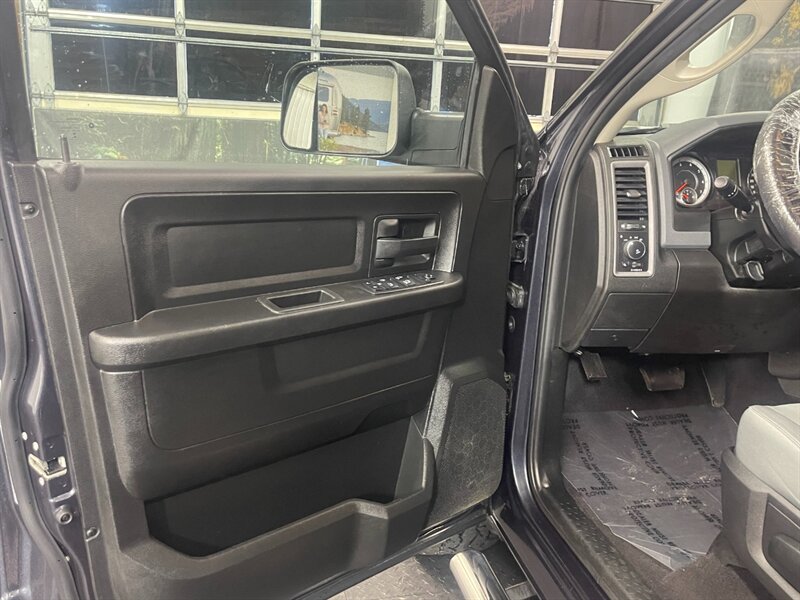 2019 RAM Ram Pickup 1500 Classic Tradesman   - Photo 12 - Gladstone, OR 97027