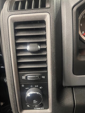 2019 RAM Ram Pickup 1500 Classic Tradesman   - Photo 35 - Gladstone, OR 97027