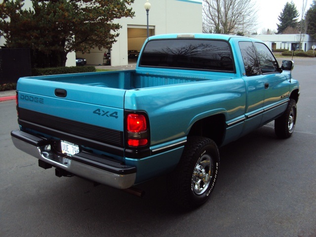 1996 Dodge Ram 1500 Laramie SLT/ 4WD/ Very Clean   - Photo 5 - Portland, OR 97217