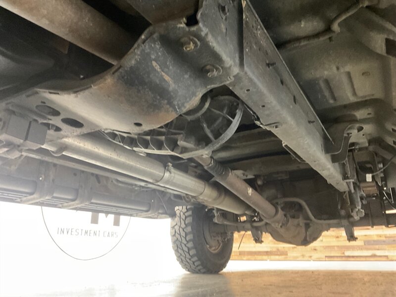 2002 Ford Excursion Limited 4X4 / 7.3L DIESEL / Leather / ZERO RUST / 3RD ROW SEAT / Heated Leather Seats / LEVELED - Photo 52 - Gladstone, OR 97027