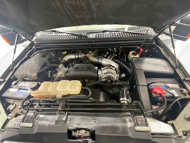 2002 Ford Excursion Limited 4X4 / 7.3L DIESEL / Leather / ZERO RUST / 3RD ROW SEAT / Heated Leather Seats / LEVELED - Photo 50 - Gladstone, OR 97027
