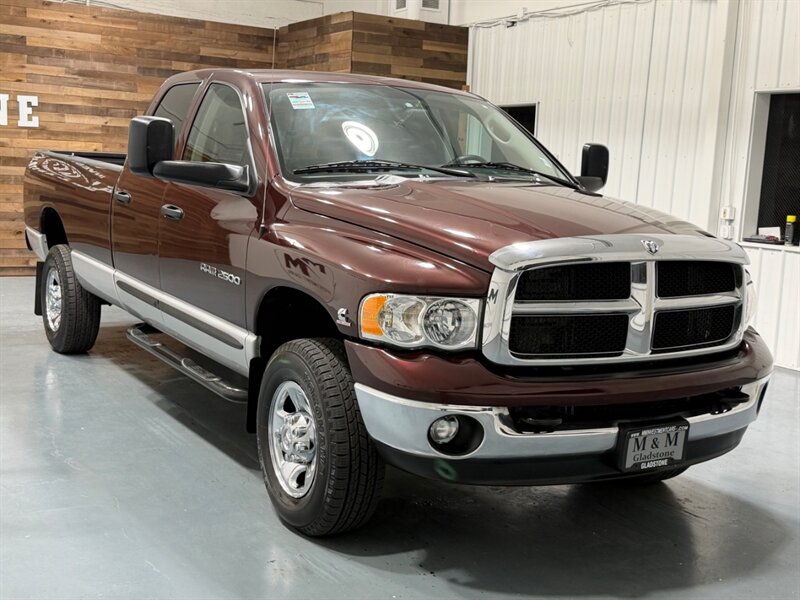 2004 Dodge Ram 2500 SLT 4X4 5.9L CUMMINS DIESEL /1-OWNER / 47K MILES / LONG BED / ZERO RUST - Photo 2 - Gladstone, OR 97027