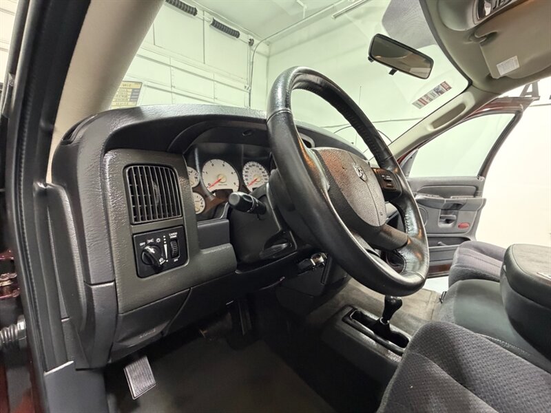 2004 Dodge Ram 2500 SLT 4X4 5.9L CUMMINS DIESEL /1-OWNER / 47K MILES / LONG BED / ZERO RUST - Photo 39 - Gladstone, OR 97027