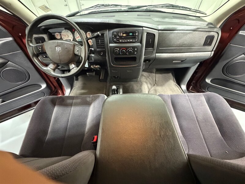 2004 Dodge Ram 2500 SLT 4X4 5.9L CUMMINS DIESEL /1-OWNER / 47K MILES / LONG BED / ZERO RUST - Photo 35 - Gladstone, OR 97027
