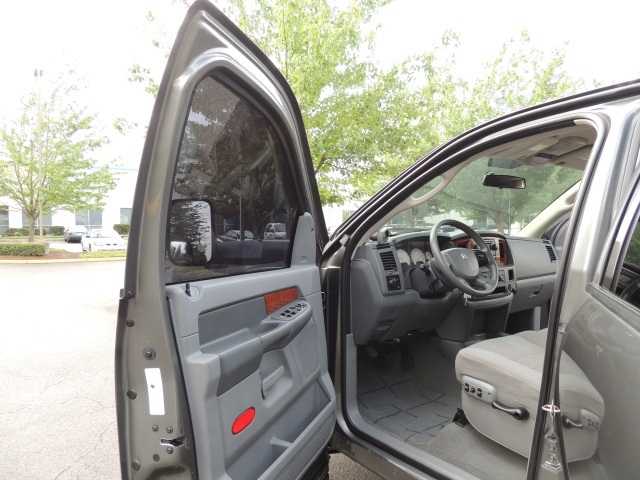 2006 Dodge Ram 2500 MEGA CAB / 4X4 / CUMMINS DIESEL / CUSTOM / LIFTED   - Photo 19 - Portland, OR 97217