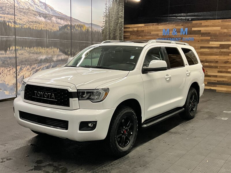 2019 Toyota Sequoia Sport Utility 4X4 / TRD PRO CUSTOM UPGRADE  TRD LEATHER & Heated Seats / TRD GRILL / NEW TIRES / SHARP SHARP !! - Photo 1 - Gladstone, OR 97027