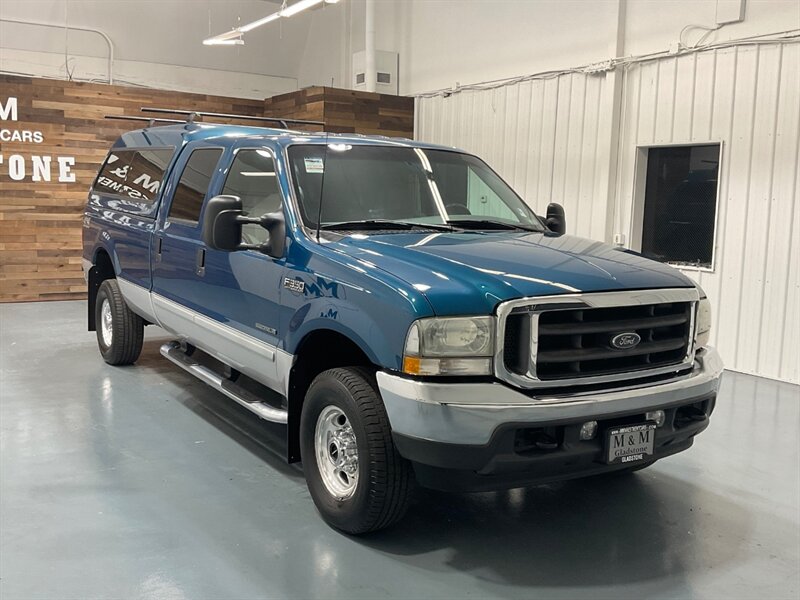 2002 Ford F-350 Lariat Crew Cab 4X4 / 7.3L Diesel / 1-OWNER LOCAL  / Long Bed / ZERO RUST / Leather Heated Seats - Photo 2 - Gladstone, OR 97027