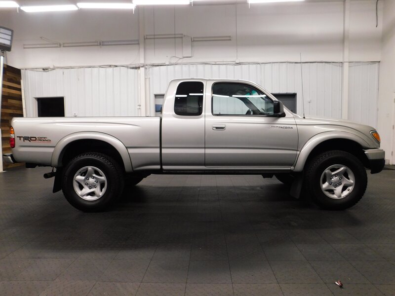 2003 Toyota Tacoma PreRunner V6 / TRD OFF RD/ Rear DIFF LOCK /1-OWNER   - Photo 4 - Gladstone, OR 97027