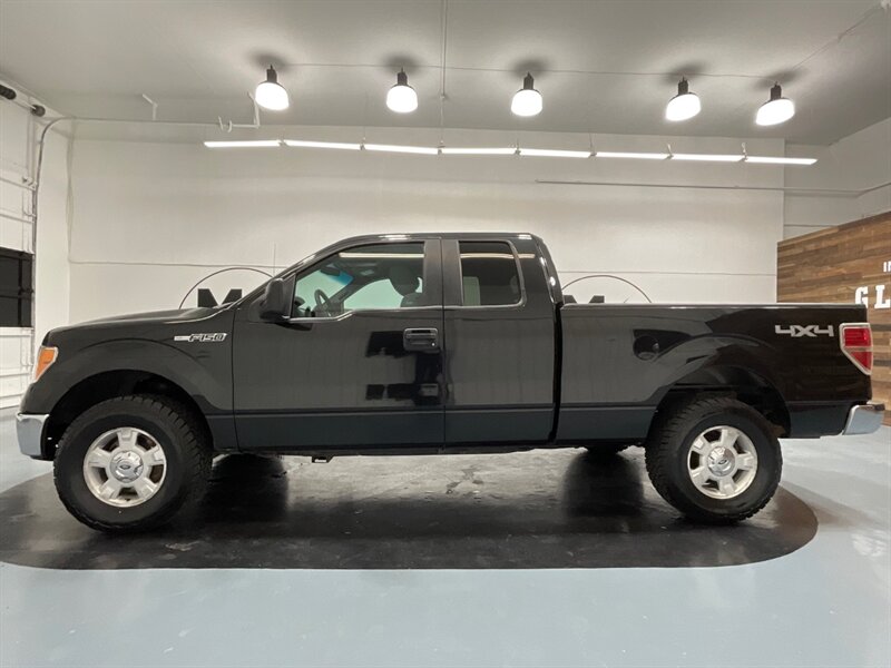 2014 Ford F-150 XLT 4DR 4X4 / 3.7L V6 / ONLY 109,000 MILES  / Excel Cond - Photo 3 - Gladstone, OR 97027