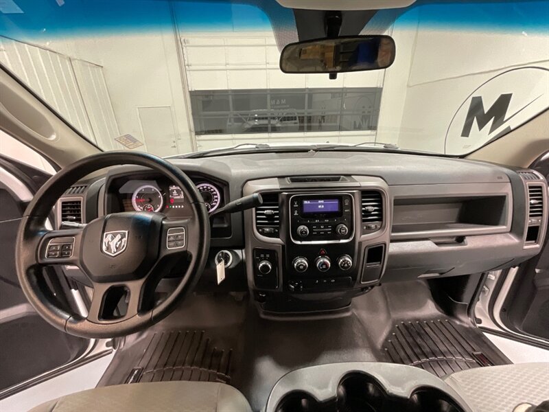 2013 RAM 3500 Tradesman Regular Cab 4X4 / 6.7L DIESEL / DUALLY / FLAT BED / LONG BED / ZERO RUST / FUEL WHEELS / TRAILER BRAKE CONTROLLER - Photo 38 - Gladstone, OR 97027