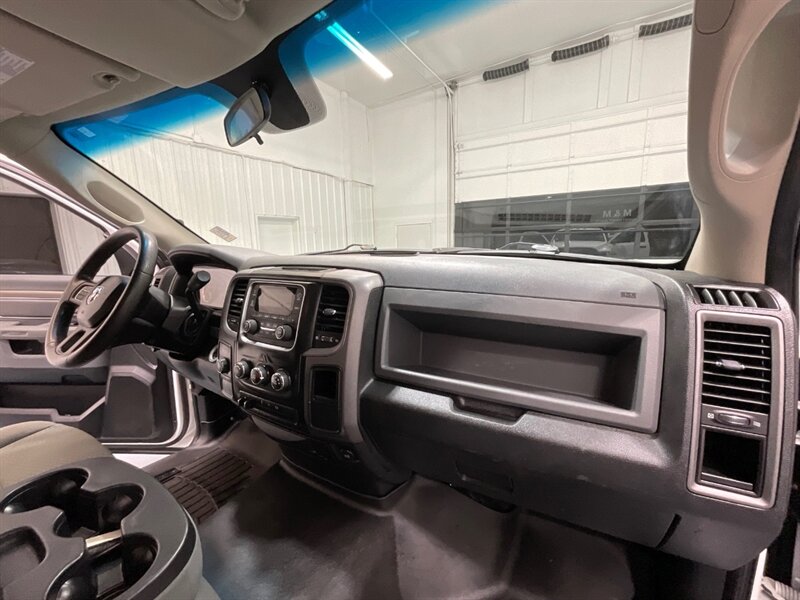 2013 RAM 3500 Tradesman Regular Cab 4X4 / 6.7L DIESEL / DUALLY / FLAT BED / LONG BED / ZERO RUST / FUEL WHEELS / TRAILER BRAKE CONTROLLER - Photo 36 - Gladstone, OR 97027