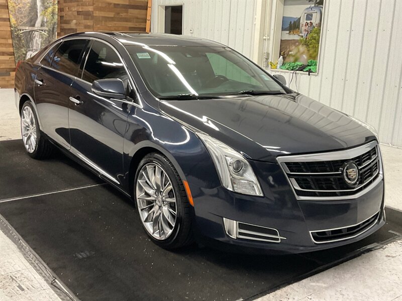 2014 Cadillac XTS Platinum Vsport AWD / 3.6L V6 TwinTurbo / Leather  / Pano Sunrrof / Leather w. Heated & Cooled Seats - Photo 2 - Gladstone, OR 97027