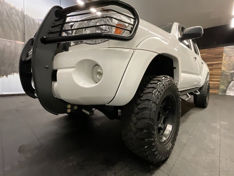 2005 Toyota Tacoma V6 Double Cab 4X4 / TRD / LIFTED / 6-SPEED MANUAL  LIFTED w/ 33 "  TOYO OPEN COUNTRY / TRD OFF ROAD / 6-SPEED MANUAL - Photo 9 - Gladstone, OR 97027