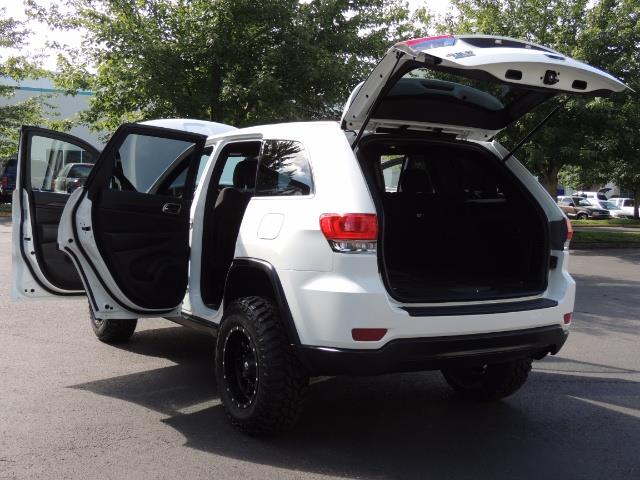 2015 Jeep Grand Cherokee Laredo / Sport Utility / 4WD / LIFTED LIFTED   - Photo 28 - Portland, OR 97217