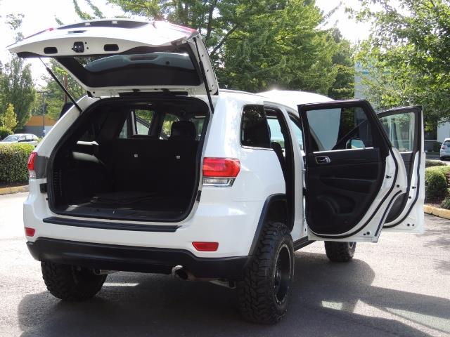 2015 Jeep Grand Cherokee Laredo / Sport Utility / 4WD / LIFTED LIFTED   - Photo 30 - Portland, OR 97217