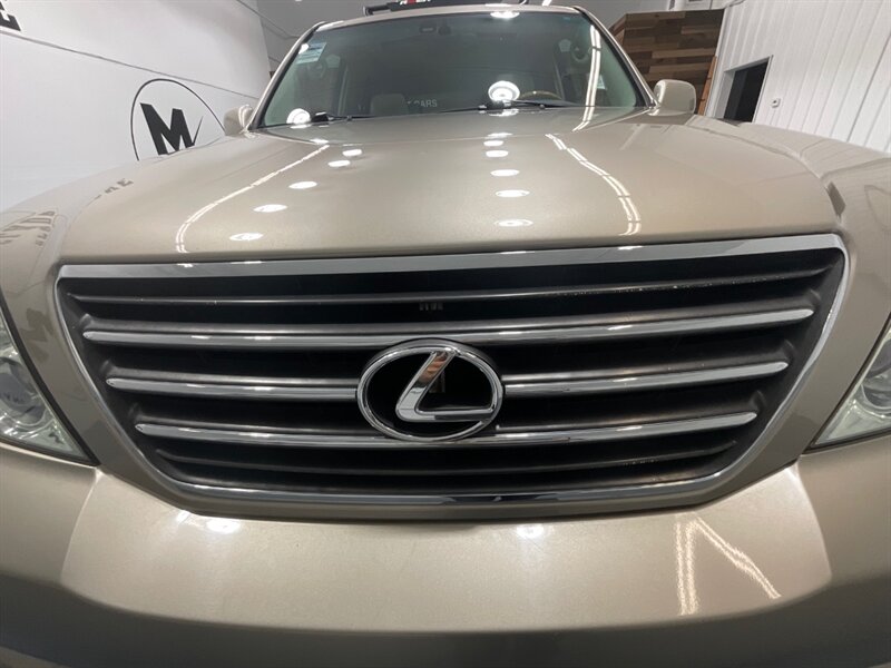 2005 Lexus GX 470  / Navigation & Camera / RUST FREE - Photo 30 - Gladstone, OR 97027