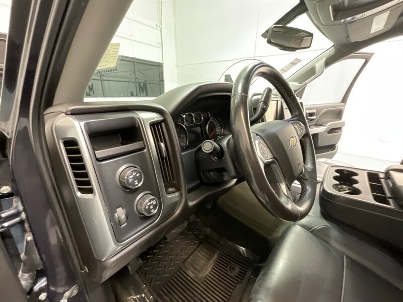 2014 Chevrolet Silverado 1500 LT Z71 4X4 / Leather Heated / Navigation / 1-OWNER  / ZERO RUST - Photo 11 - Gladstone, OR 97027